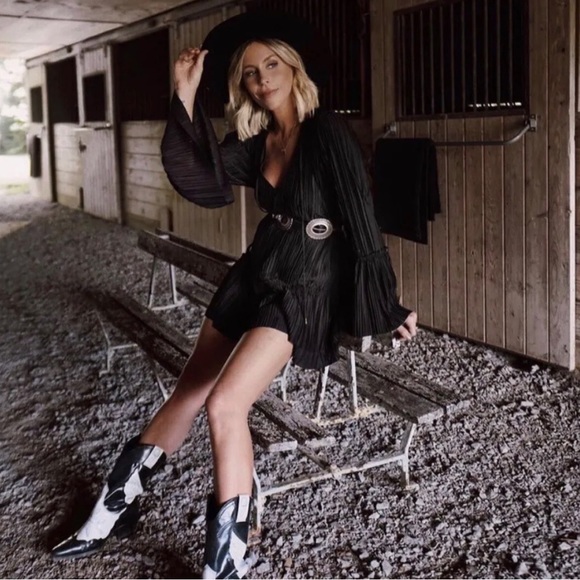 Free People “Can’t Help It” Minidress In Black Size XS Boho Flowy - Picture 1 of 7